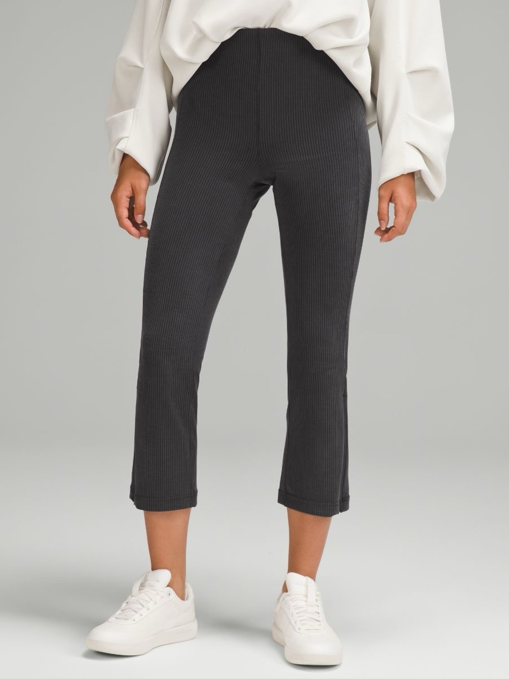 Lululemon grey ribbed softstreme zip ankle cropped pants 8